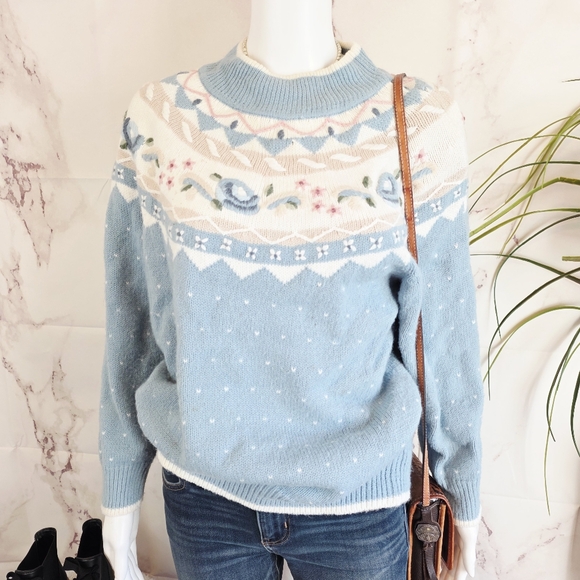 Vintige Women's Nordic Intarsia Blue Patterned Sweater - Picture 3 of 7